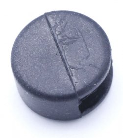 Hisense Gorenje Fixings And Brackets - 479919 Foot Gcs64